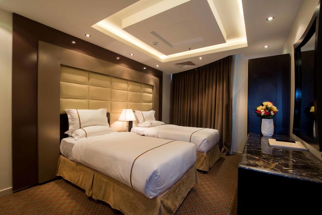 Al Yamama Palace Hotel Suites Rijád Pokoj fotografie